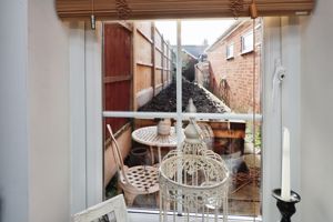 HIGH STREET- click for photo gallery